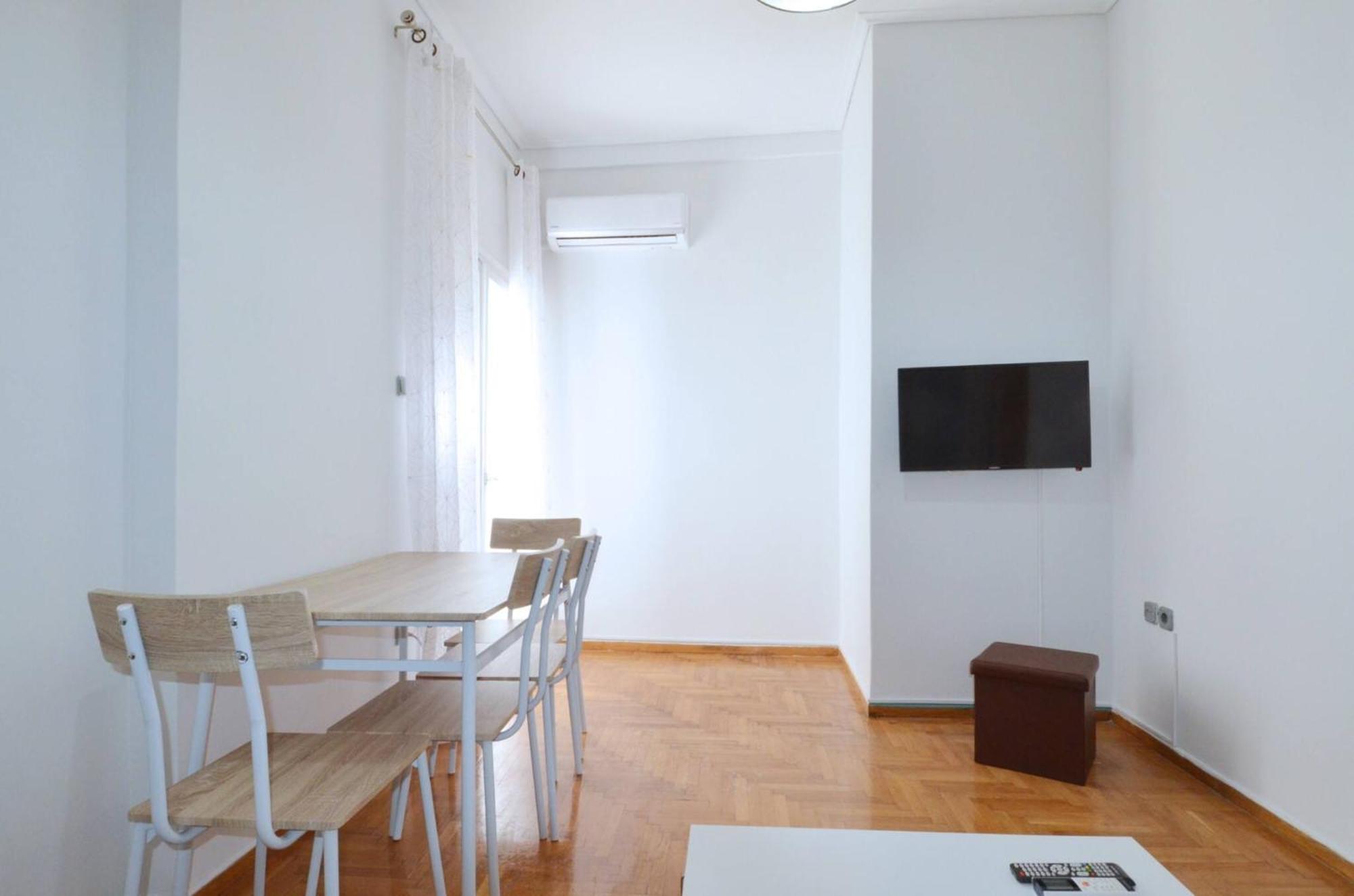 A Cozy Minimal At Koukaki, Dimitrako... Apartment Athens